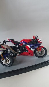 タミヤ模型　1/12 HONDA CBR1000RR-R FIREBLADE SP &30th Anniversary