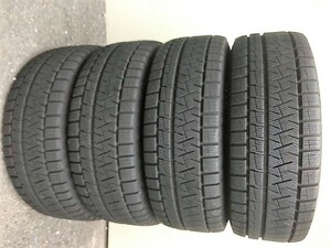 バリ山スタッドレス 225/45R17 PIRELLI ICE ASIMMETRICOピレリアイス 4本BENZ W204 W203 CLA R171 W209 W246 W176 BMW E90 F20 E87 Z3 GOLF