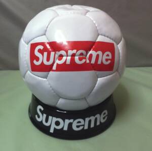 新品 定価以下！ フルタグ付き SUPREME シュプリーム UMBRO アンブロ BOX LOGO ロゴ SOCCER BALL サッカーボール 5号 公式袋付き 正規品