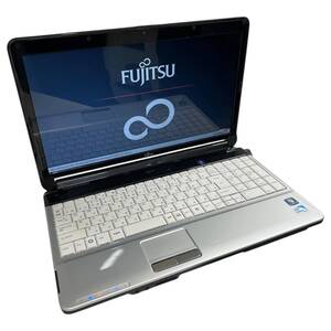 FUJITSU 富士通 ノートPC FMVA531BS Windows7 パソコン コンピュータ 通電のみ確認済み シルバー 8【中古】