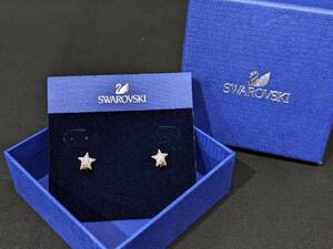 1円～ 美品 SWAROVSKI スワロフスキー ピアス スター 星 シルバー×ゴールドカラー コンビ パヴェ ダブルスター アクセサリー 箱付き