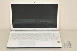 ノートパソコン【富士通】LIFEBOOK AH53/S FMVA53SWG／Core i7-4712MQ 2.30GHz 8GB／ジャンク品