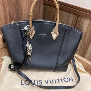 LOUIS VUITTON ルイヴィトン ロックイットMM 2way ハンドバッグ ショルダーバッグ トートバッグ レディース ファッション おしゃれ 人気