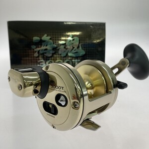 §§ SHIMANO シマノ 98海魂3000T 5RC053000 両軸リール 石鯛 013705 傷や汚れあり