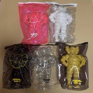 ☆★未開封新品 美品 正規品 KAWS CHUM 5色コンプリートセット 2002 直筆サイン・ナンバー入り フィギュア KAWSONE カウズ OriginalFake★