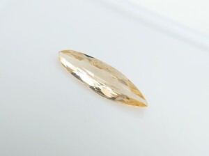 インペリアルトパーズ　0.92ct ルース　微細なカケ（LA-6865）