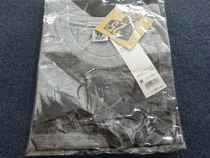 〇AE03　未使用　メタルギアソリッド　METAL GEAR SOLID　ユニクロ　UNIQLO　コラボTシャツ　グレー　Mサイズ