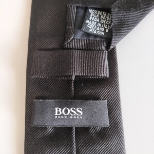 HUGO BOSS (ヒューゴボス)ブラック色ネクタイ