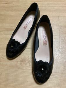 Kisco パンプス　黒　新品