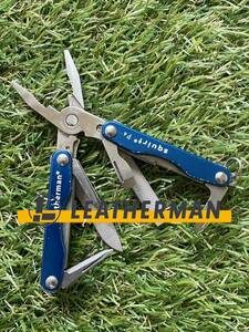 LEATHERMAN SQUIRT P4 Blue レザーマン マルチツール マルチプライヤー ツールナイフ