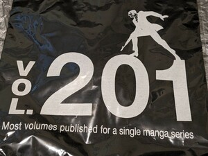 「ゴルゴ13」201巻 世界記録到達記念　Tシャツ 数量限定　ステッカー