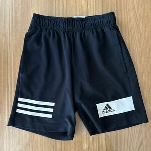 adidas アディダス サッカーショートパンツ 130cm