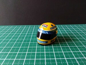 1/10 アイルトン・セナ ヘルメットのみ F-1 マクラーレン ホンダ タミヤ TRG ドライバー フィギュア ヘルメット ラジコン　バイザー開閉