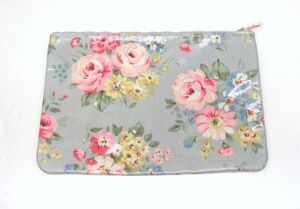 Cath Kidston(キャスキッドソン) ポーチ　827122BL337-171