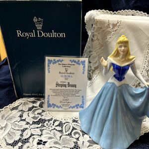 Disney ROYAL Doulton ディズニー　ロイヤルドルトン　眠れる森の美女　オーロラ　ブルードレス フィギュリン 陶器人形