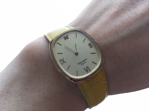 良デザイン レア ヴィンテージ NINA RICCI ニナリッチ Paris ゴールド×ゴールド クオーツ メンズ 腕時計