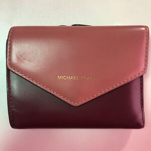 MICHAEL KORS 三つ折り財布　ウォレット 三つ折り 財布 レッド系 マイケルコース　レディース　ブランド　レザー 