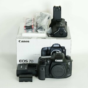 [良品] Canon EOS 7D Mark II / デジタル一眼レフ / キヤノンEF-Sマウント