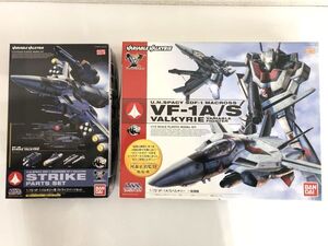 未組立 バンダイ 1/72 プラモデル VF-1A/S バルキリー 一条輝機 + 同 VF-1バルキリー用 ストライクパーツセット 箱付 / 可変戦闘機 う740a