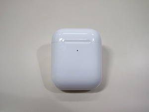 Apple純正 アップル Air Pods エアーポッズ ワイヤレスイヤホン A1938 充電ケースのみの出品です Wireless Charging Case