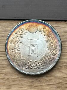 日本古銭 大日本一圓銀貨竜菊紋コイン硬貨貿易銀大正時代物レトロレア入手困難収蔵品旧家蔵出記念章勲章シルバー古金銀コレクション美品