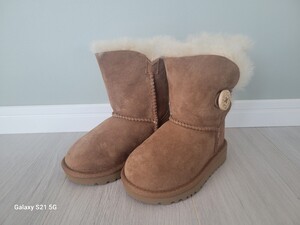 UGG　ムートンブーツ　子供　13.5cm　キッズ　茶色