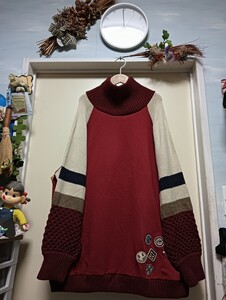 【美品】★ドラッグストアーズ★お洒落なデザインでほんのり暖かなチュニック丈ワンピース★サイズ／Ｆ