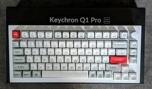 送料無料 Keychron Q1 Pro QMK/VIA ワイヤレスメカニカルキーボード シェルホワイト Mechanical Keyboard RGB Gateron茶軸 キークロン