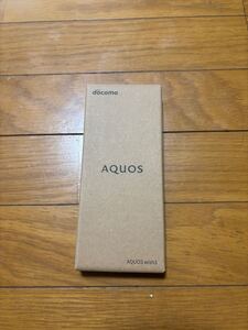 AQUOS wish3 ドコモ　グリーン