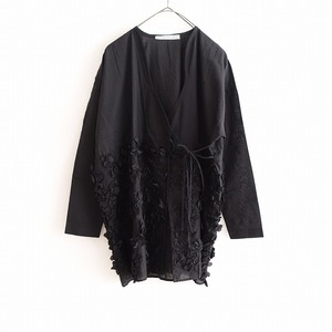 【2022/定価6.8万】トワヴァーズ TOWAVASE *Anne Blouse フラワーモチーフカシュクール羽織ブラウス*綿黒(25-2408-495)【22I42a】