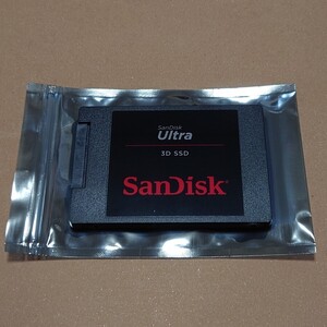 SanDisk SDSSDH3-1T00 SSD 1TB 使用時間2766時間