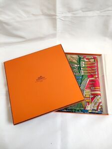 U478 1円～ 中古品 エルメス HERMES 大判 スカーフ アトランティス大陸 シルク 白タグ無し ネイビー系 レディース ファッション