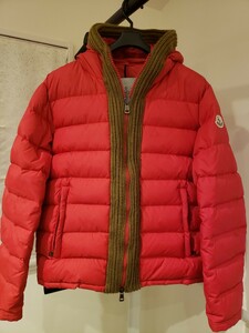 【美品】MONCLER モンクレール　カヌート ダウンジャケット 赤 4