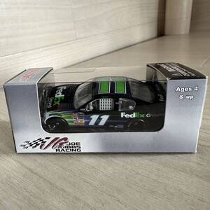 【A0314-55】未開封品『Action 1/64 ナスカー Denny Hamlin #11 FedEx Ground 2012 Camry C112866FGDH』ミニカー レーシングカー