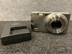 ■【売り切り】FUJIFILM 富士フィルム FinePix コンパクトデジタルカメラ F70EXR ※通電確認済み