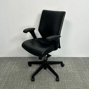 ■KEILHAUER/キールハワー■29万■カナダ■高級■Tom/トム■ブラック■可動肘■モダン■オフィスデスクチェア