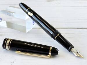 【未使用】 モンブラン 万年筆 マイスターシュテュック 145 MONTBLANC ペン先14K 純正コンバーター付き 箱・説明書有り