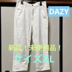 未使用❣️完売商品❣️DAZYレディースストレートジーンズ　ホワイト　サイズXL