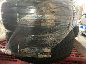 未使用　処分　ヨコハマ BluEarth RV-01 RV01　215/45R18　2本価格