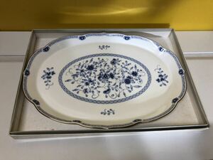 【現状品】長期保管品 未使用 NARUMI /BONE CHINA /ミラノ ボーンチャイナ /プレート皿 33.5×23.5㎝ オブロングサービストレイ 9682-966