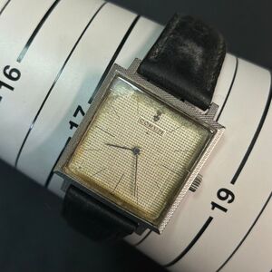 ELc273D06 稼動品 クォーツ CORUM 腕時計 ヴィンテージ コルム