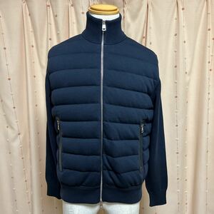 【新品】MONCLER モンクレール 現行品 レザーワッペン ジップアップ ダウン カーディガン ジャケット size M 定価21.6万円