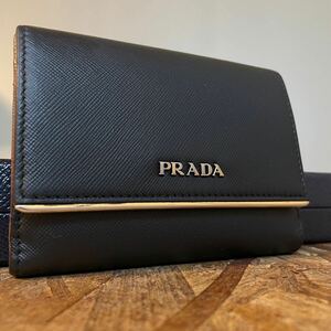 1円 PRADA 極美品 プラダ ラウンドファスナー 長財布 男女 サフィアーノレザー ■レザー　小銭入れ 有り　ブラック　コンパクト