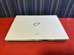 富士通　 ノートパソコン　LIFEBOOK sh53/c FUJITSU パソコン　ジャンク品　その他　本体のみ