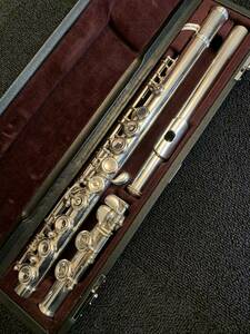 フルート　プロフェッショナル　フィネス　YFL-517　美品　頭部管銀製　Eメカ装備 YAMAHA FLUTE Professional ￥28万