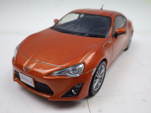 207【S.R】非売・展示品 TOYOTA 86 中期　シャークフィンアンテナ装着車 カラーサンプル オレンジメタリック 箱無 香川発