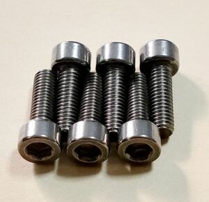 チタン製ボルト(GR2) M5x15mm 6本