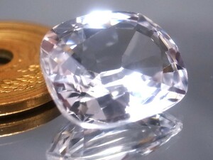 14.64ct 新品・ホワイトサファイヤ 合成コランダム 高級時計に使用されているサファイヤガラスと同じ素材です。