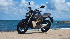 【電動バイク】XEAM TS STREET HUNTER SUPER SOCO スーパーソコ 原付二種 125cc【充電器・バッテリー各２個セット】