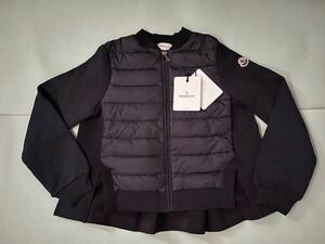 新品 モンクレール MONCLER ジャパンタグ付 ジップアップ ロゴマーク　フリフリ ダウンジャケット ネイビーキッズ 子供服 大人 女性S　1２